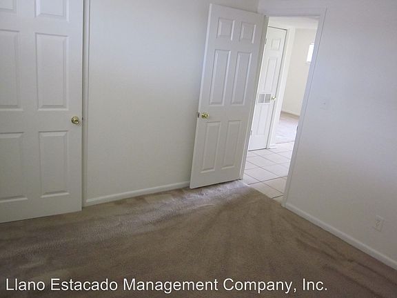 5th image of 2618 10th Ave APT 18