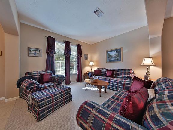 4th image of 6015 Dover Creek Ln