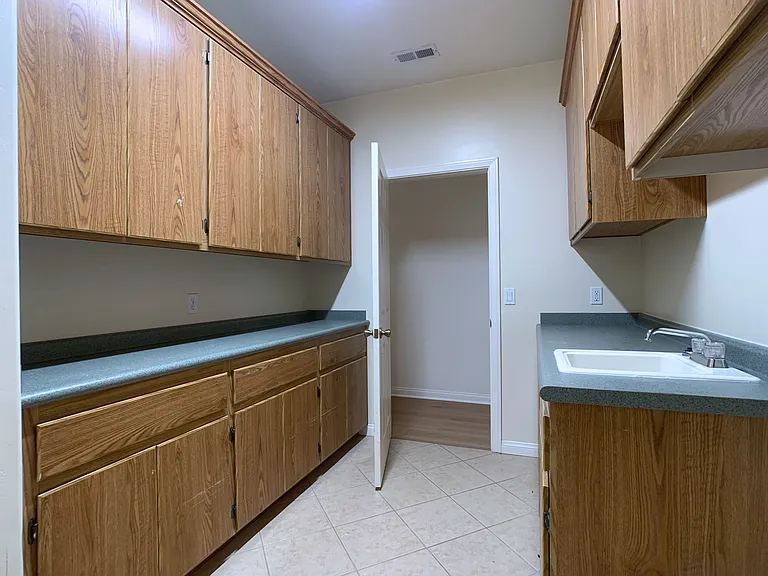 10183 1/2 Hawley Rd — Photo 18