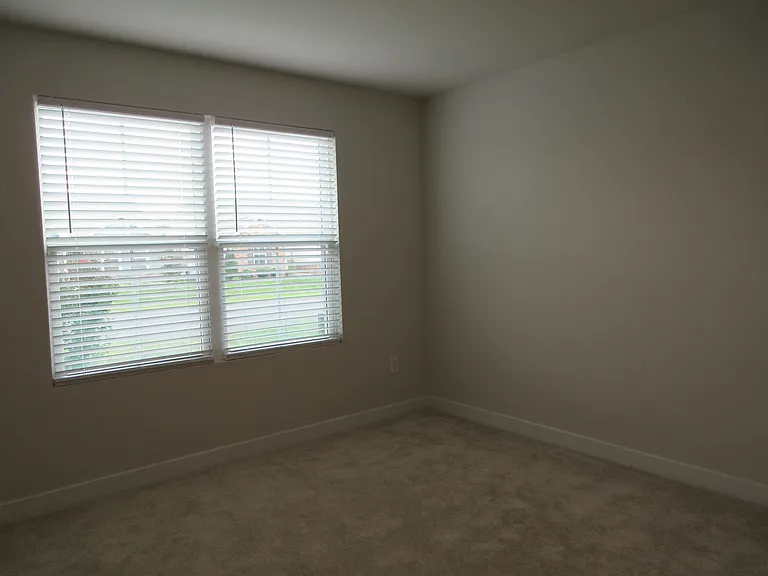 383 Windflower Dr — Photo 6