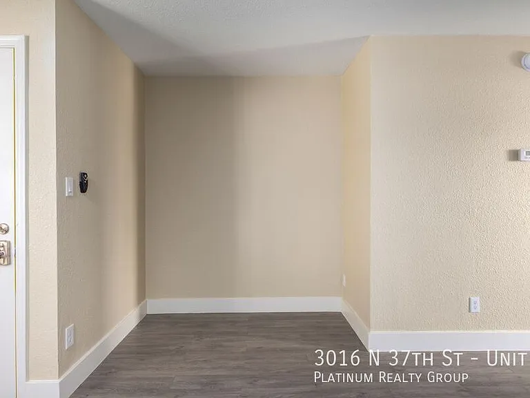 3016 N 37th St #6 — Photo 14