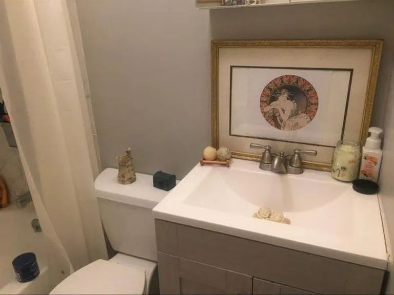 1706 Pleasant St #1 — Photo 4