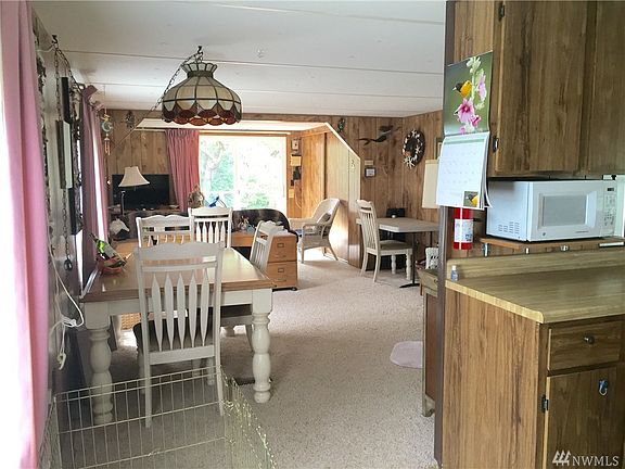 4th image of 1343 Sandy Dr