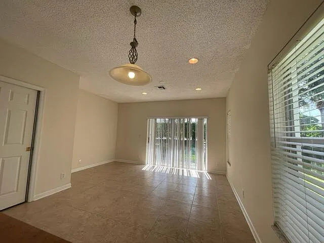 5216 Palmbrooke Cir — Photo 6