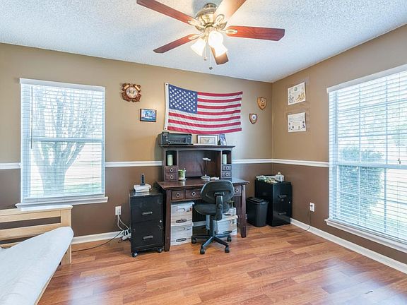 4th image of 12258 Amanda Cove Trl