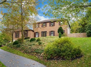 145 Farmhouse Dr, Norristown, PA 19403
