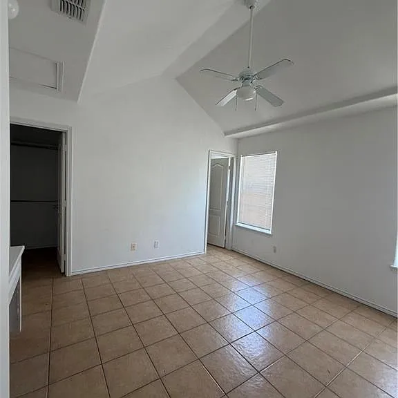2508 Cervantes Ave — Photo 14
