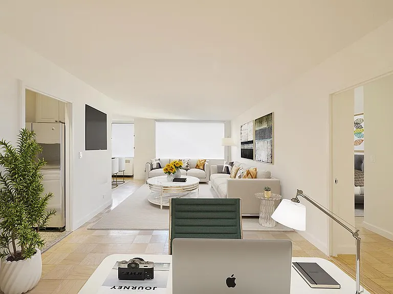 320 E 46th St #21A — Photo 1
