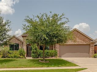 3937 Hunter Peak Rd, Roanoke, TX 76262