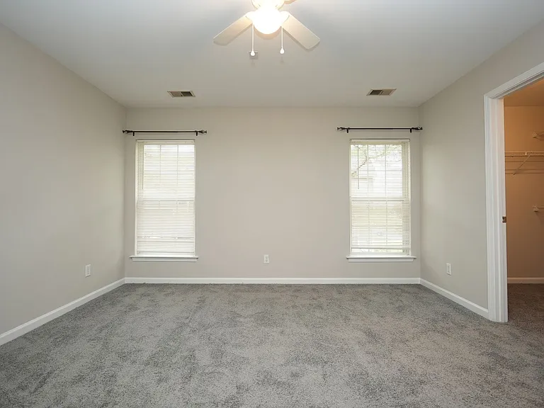 8065 Stoneham Ct — Photo 9