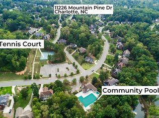 11226 Mountain Pine Dr, Charlotte, NC 28214