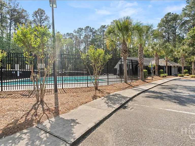 149 Benelli Dr — Photo 32