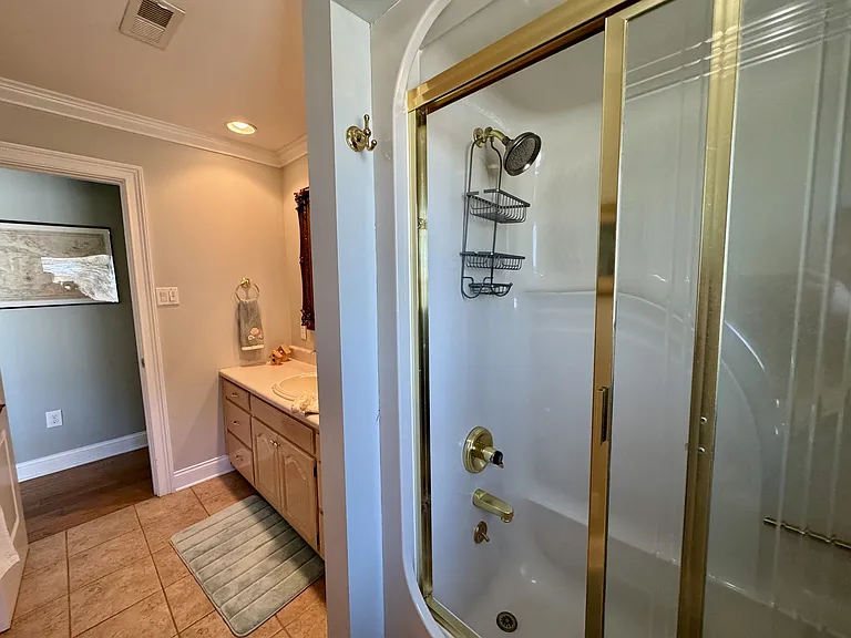 891 Leona Dr — Photo 40