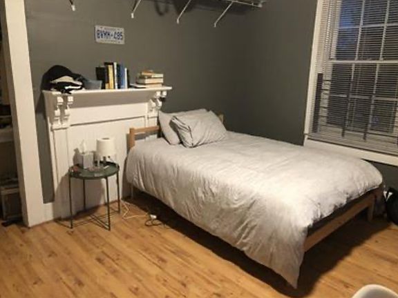 3rd image of 1005 Hampton St NW