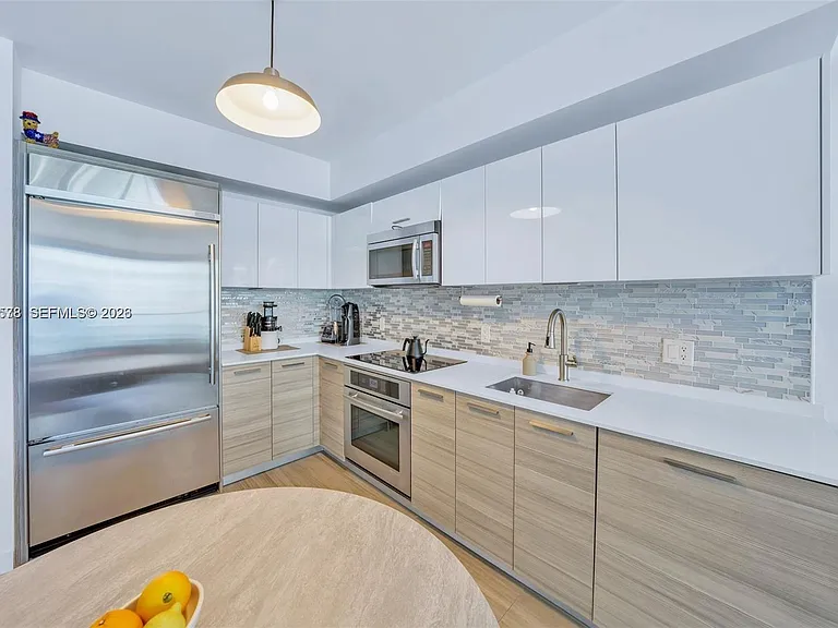 1300 Brickell Bay Dr #2104 — Photo 8