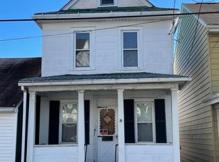 221 Cherry St, Saint Clair, PA 17970