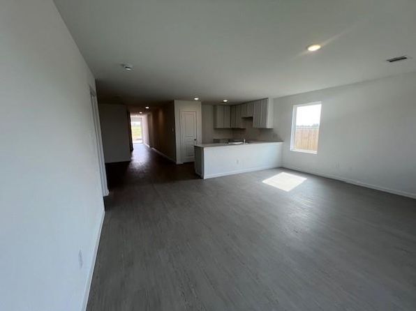 343 Kingston Way, Waller, TX 77484