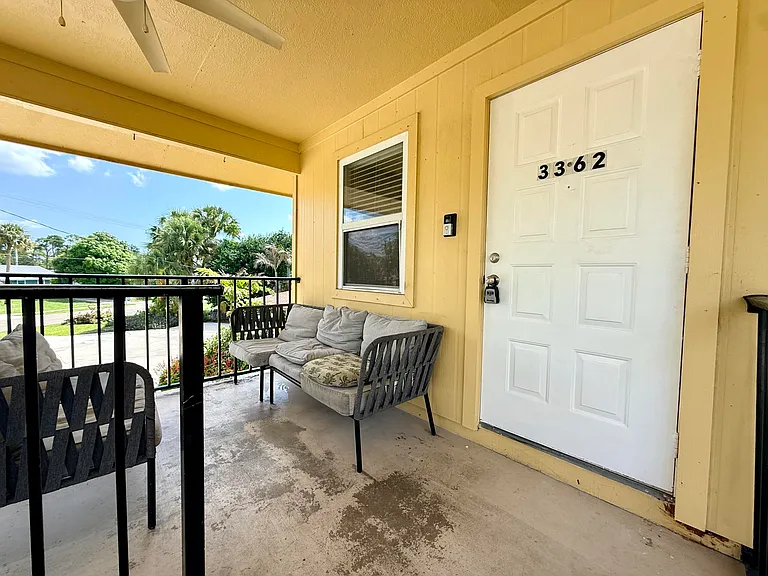 3362 SE Jefferson St — Photo 2