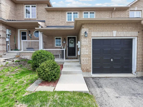2057 Osbond Rd, Innisfil, ON L9S 0B6