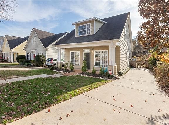 2nd image of 4712 Eaves Ln