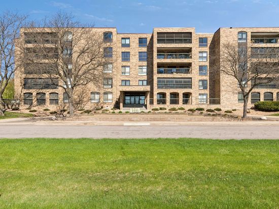 2221 Youngman Ave APT 501, Saint Paul, MN 55118