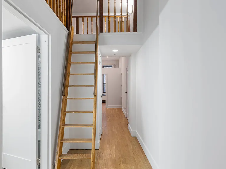 213 E 37th St #1F — Photo 8
