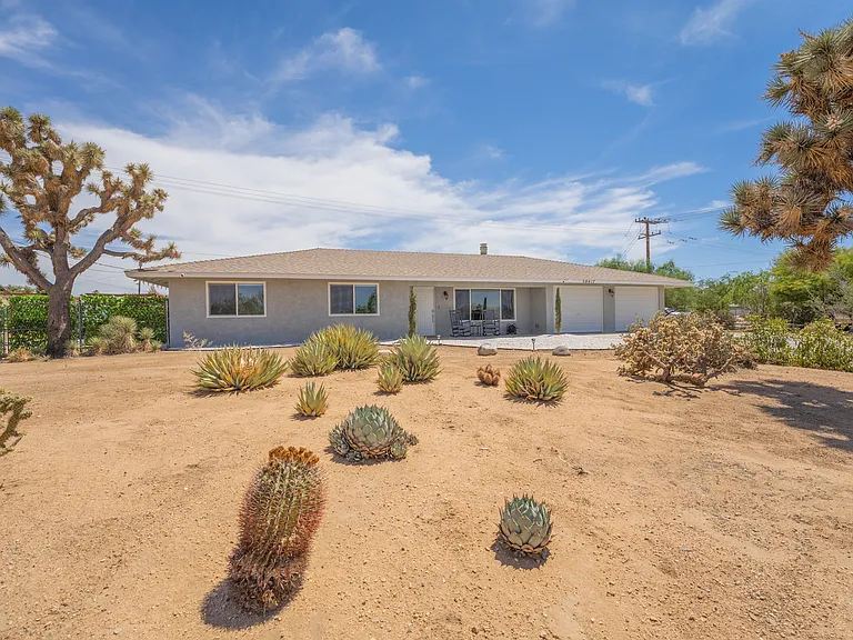 58417 Joshua Dr — Photo 2