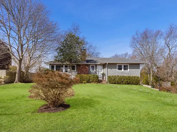 43 Ridge Dr, Sag Harbor, NY 11963