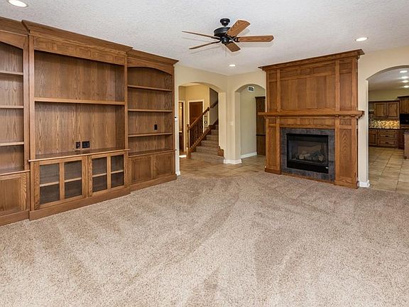 4th image of 9501 Wickham Dr