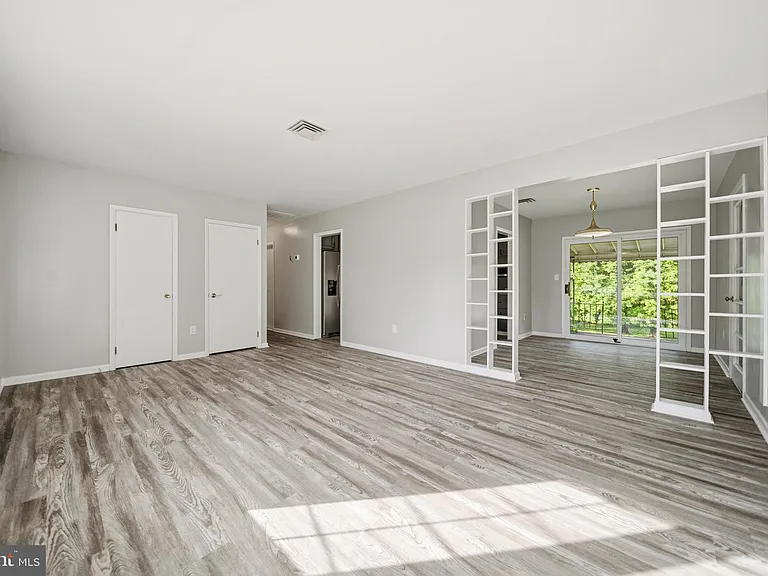5233 Kerger Rd — Photo 7