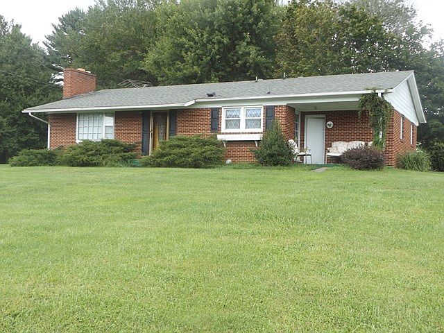 1st image of 25 Robinson Dr