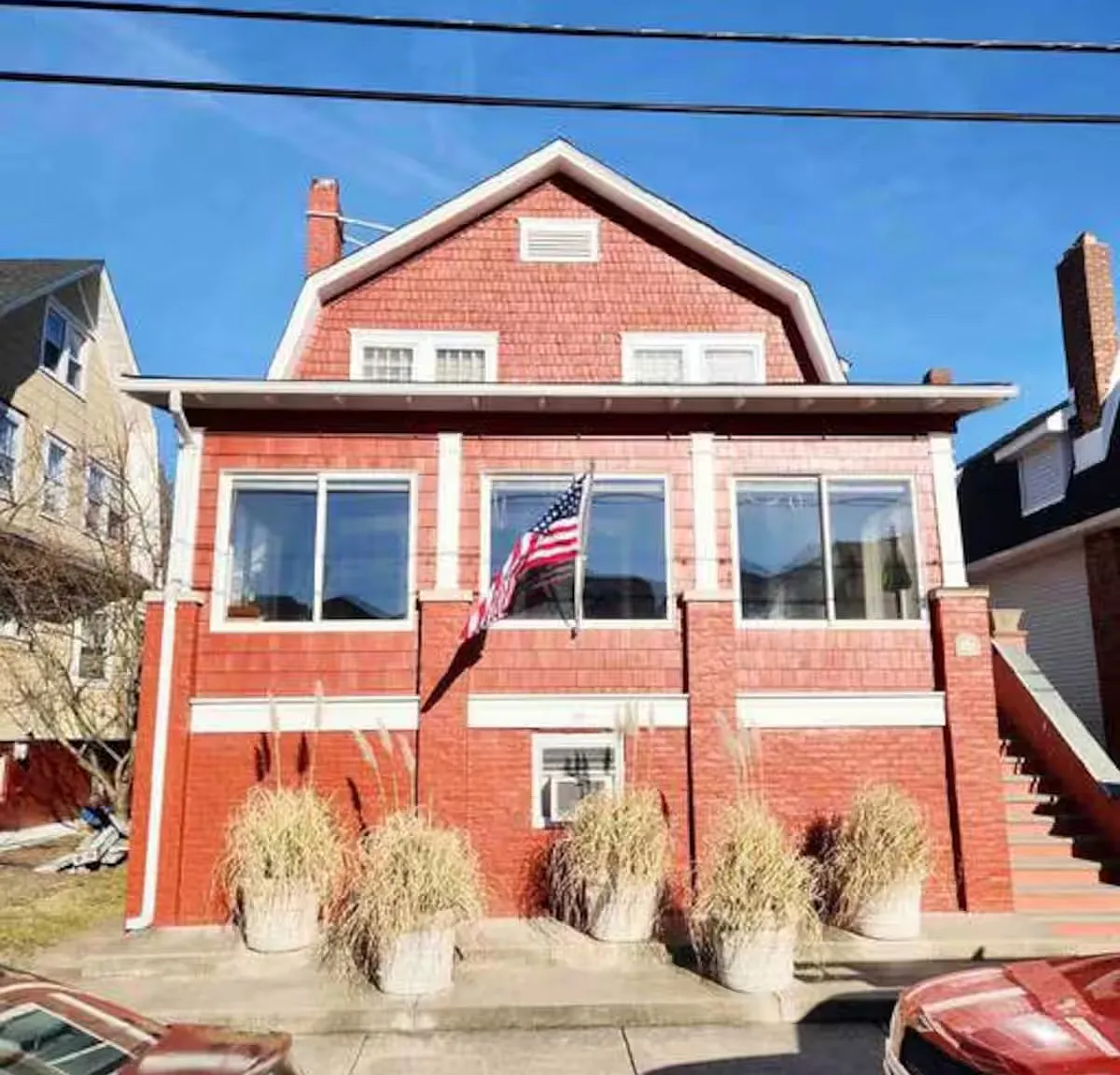 6 bed, $19,800 — Photo 1