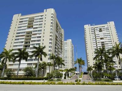 1904 S Ocean Dr Penthouse 503, Hallandale, FL, 33009