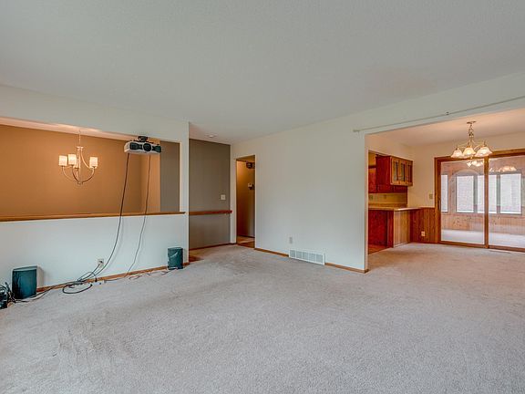 4th image of 7545 Wentworth Ave S