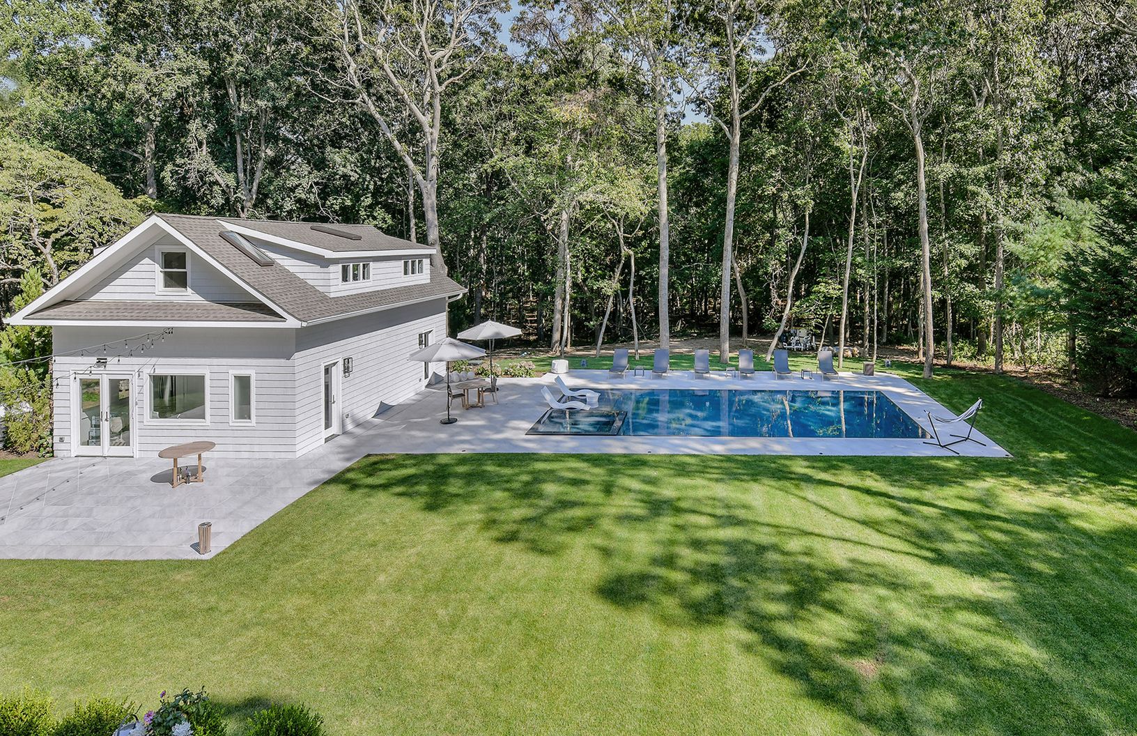  Salt Water Gunite and Cabana 