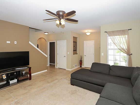 3rd image of 260 Remington Dr