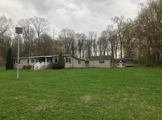40 Wild Cherry Rd, Schuylkill Haven, PA 17972