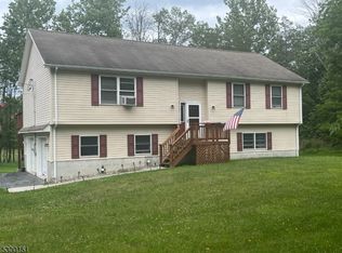 941 W End Dr, Newton, NJ 07860