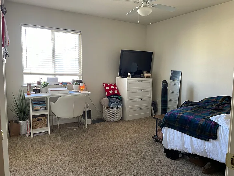 Bedroom next to the master bedroom