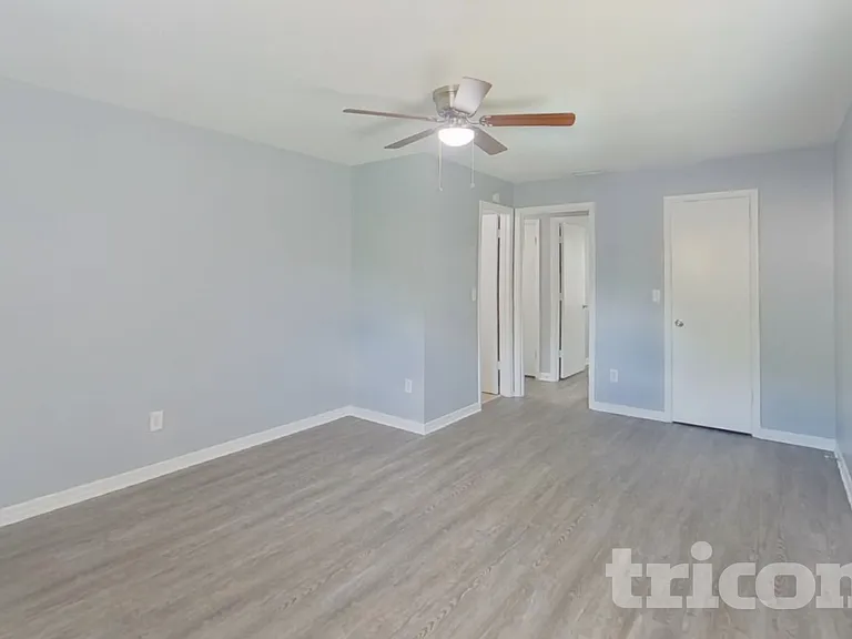 947 Rich Dr — Photo 5
