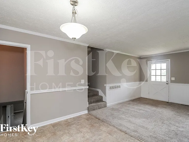 3762 Cambridge Dr SW — Photo 5