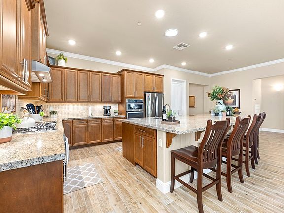 5th image of 706 Mousebird Ct