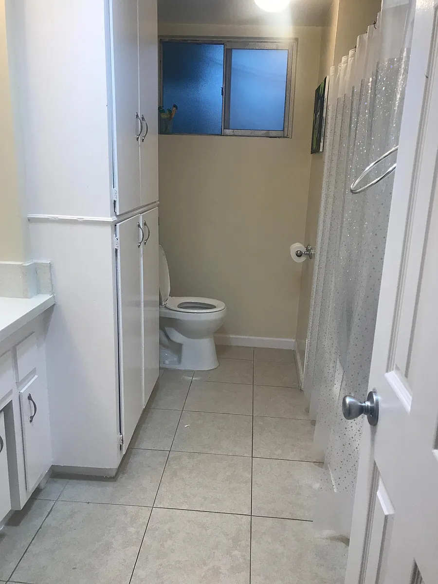 Photo 2 of 5 - 3552 W 135th St #3552 - Hawthorne, CA Building Photo - 3552 W 135th St #3552