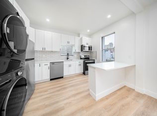 1832 25th Rd APT 3, Astoria, NY 11102