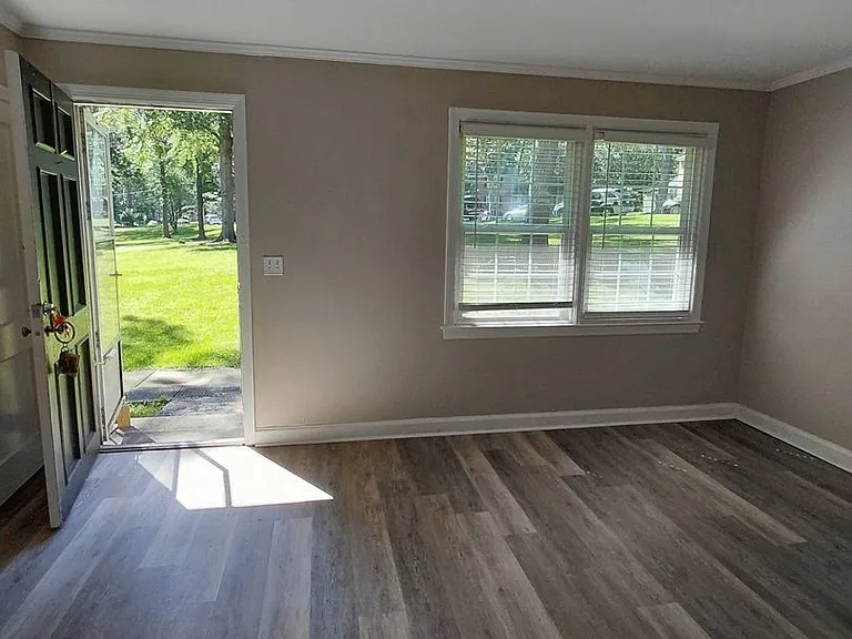 3324 Vineville Ave — Photo 4