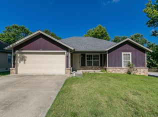 3411 S Oak Ave, Springfield, MO 65804