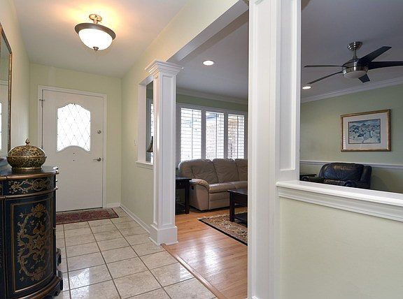 2nd image of 1128 N Kennicott Blvd