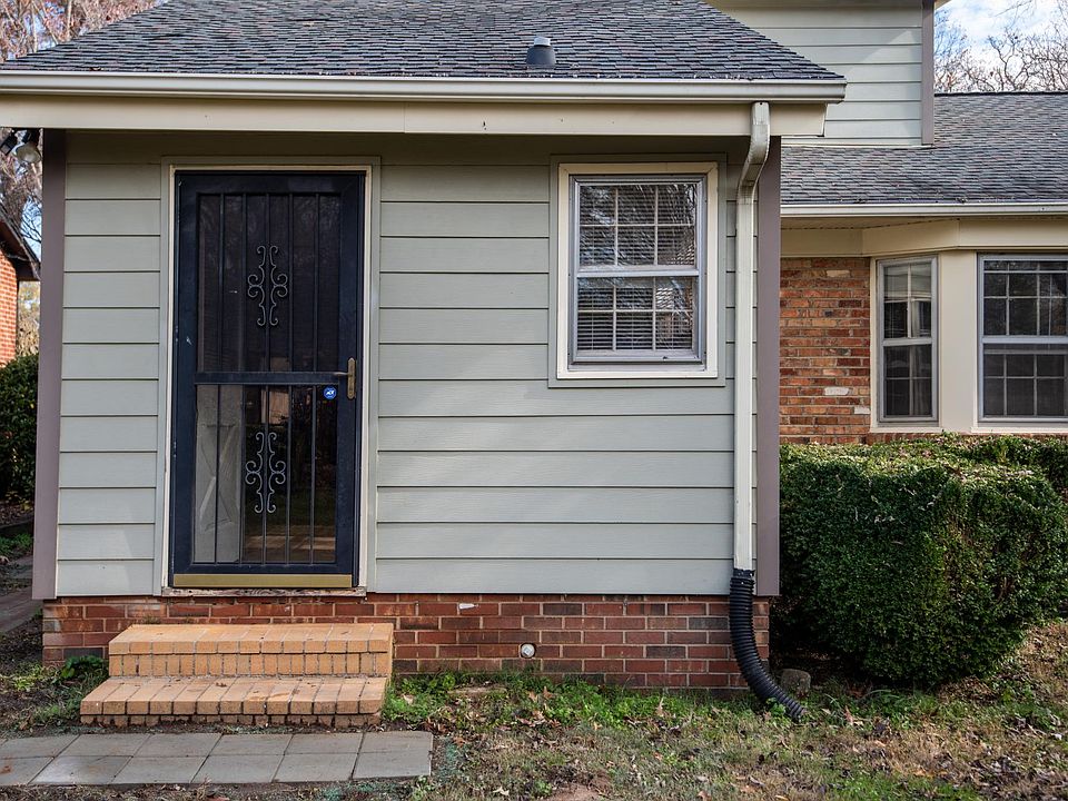 1st image of 319 Magnolia St #B