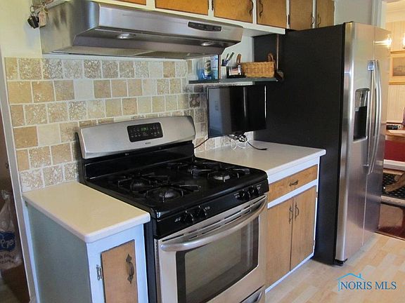5th image of 2715 Pemberton Dr