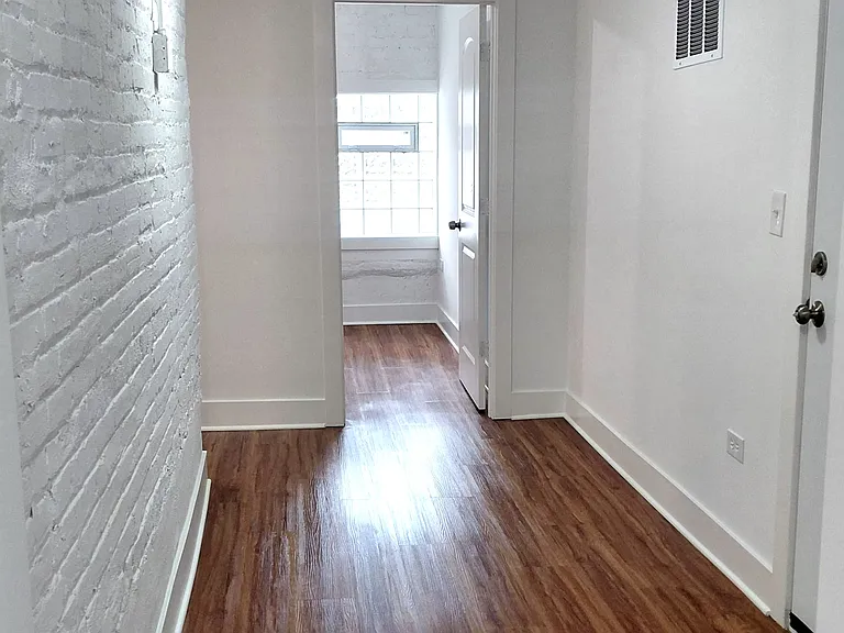 3917 W Potomac Ave #G — Photo 10